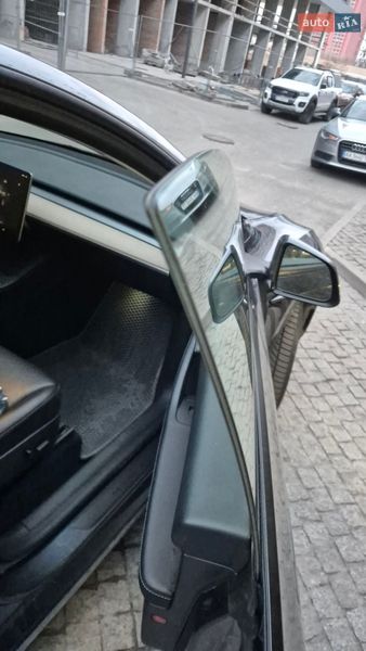 Внедорожник / Кроссовер Tesla Model Y 2022 в Киеве