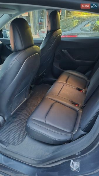 Внедорожник / Кроссовер Tesla Model Y 2022 в Киеве