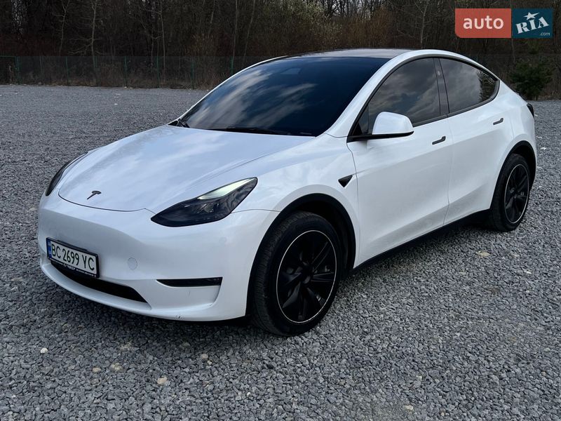 Позашляховик / Кросовер Tesla Model Y 2023 в Львові фото 12 Позашляховик / Кросовер Tesla Model Y 2023 в Львові