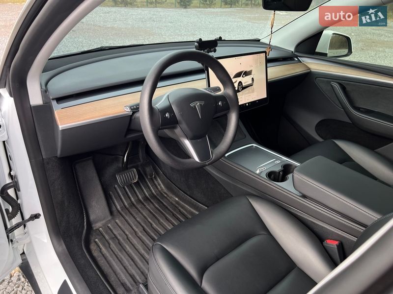 Позашляховик / Кросовер Tesla Model Y 2023 в Львові фото 20 Позашляховик / Кросовер Tesla Model Y 2023 в Львові