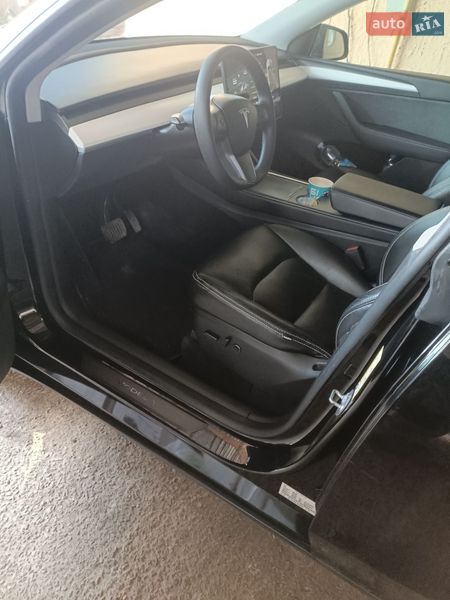 Внедорожник / Кроссовер Tesla Model Y 2023 в Харькове