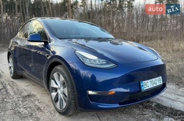 Внедорожник / Кроссовер Tesla Model Y 2020 в Киеве