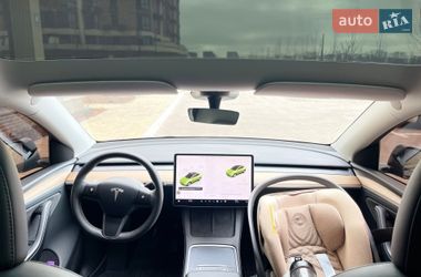 Внедорожник / Кроссовер Tesla Model Y 2023 в Киеве