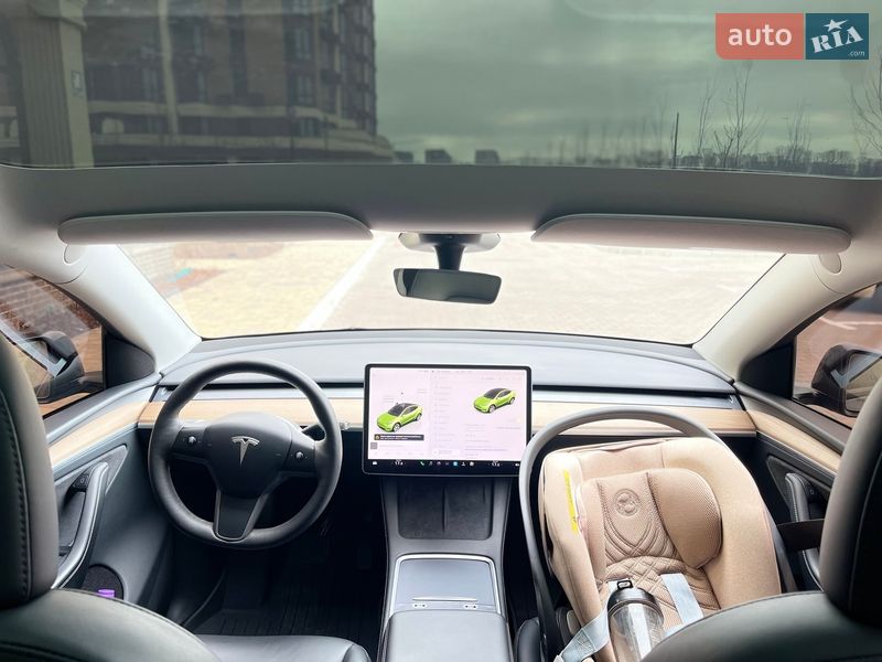 Внедорожник / Кроссовер Tesla Model Y 2023 в Киеве