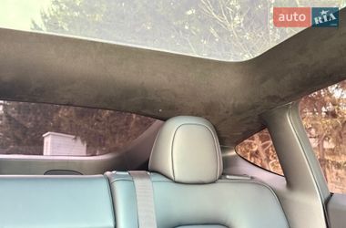 Внедорожник / Кроссовер Tesla Model Y 2021 в Виннице