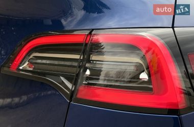 Внедорожник / Кроссовер Tesla Model Y 2021 в Виннице