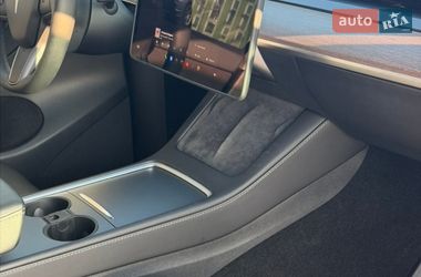 Внедорожник / Кроссовер Tesla Model Y 2024 в Буче