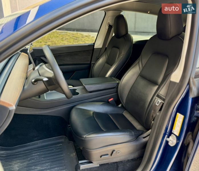 Внедорожник / Кроссовер Tesla Model Y 2021 в Харькове