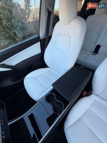 Внедорожник / Кроссовер Tesla Model Y 2020 в Киеве фото 26 Внедорожник / Кроссовер Tesla Model Y 2020 в Киеве