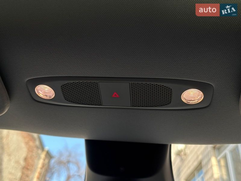 Внедорожник / Кроссовер Tesla Model Y 2022 в Киеве