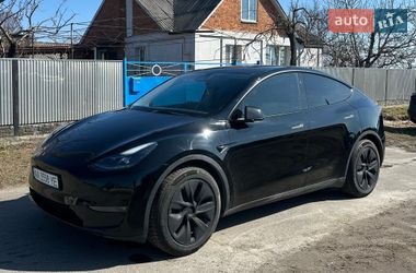 Внедорожник / Кроссовер Tesla Model Y 2023 в Киеве