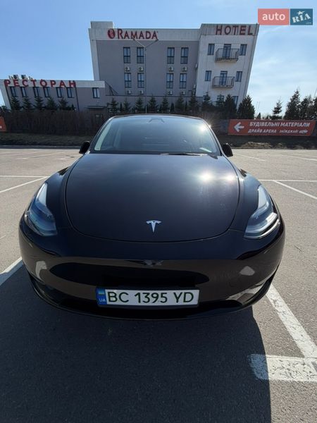 Позашляховик / Кросовер Tesla Model Y 2024 в Львові