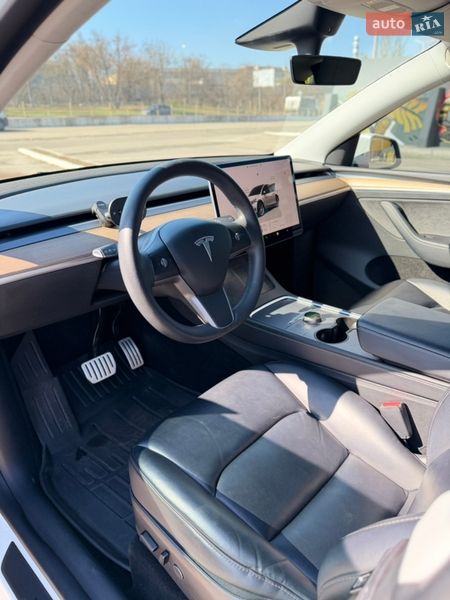 Позашляховик / Кросовер Tesla Model Y 2022 в Києві фото 20 Позашляховик / Кросовер Tesla Model Y 2022 в Києві