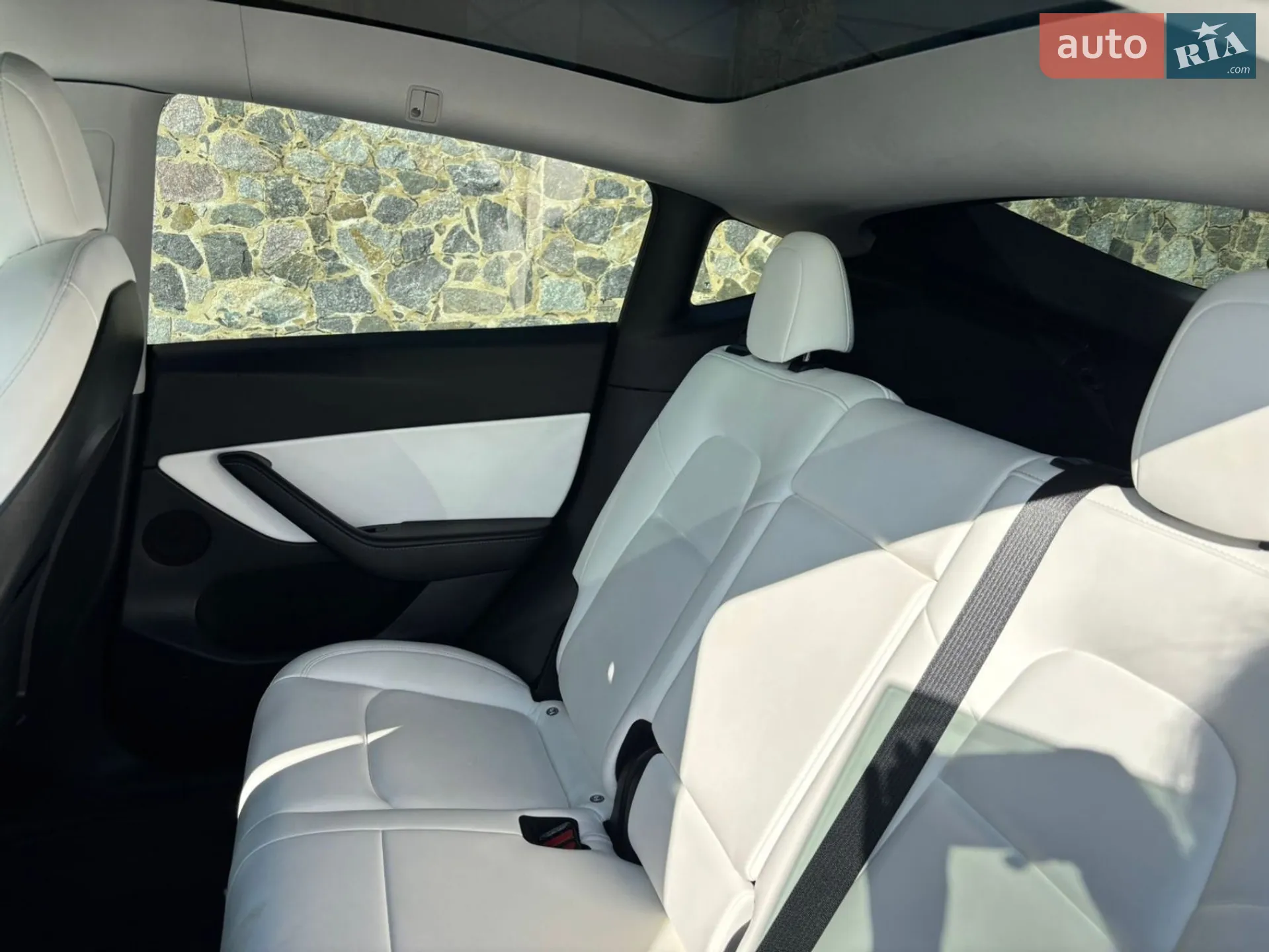 2021 Tesla Model Y - мініатюра 15