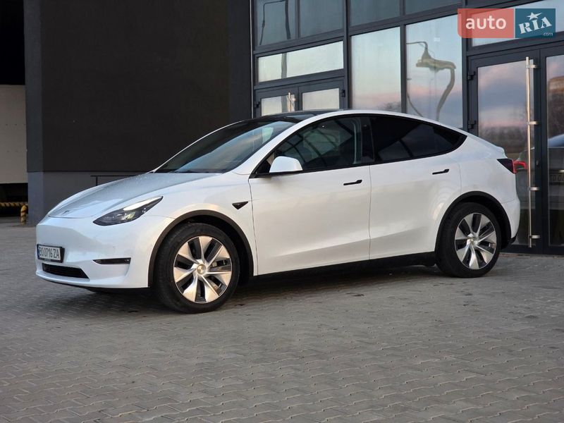 Позашляховик / Кросовер Tesla Model Y 2022 в Тернополі фото 5 Позашляховик / Кросовер Tesla Model Y 2022 в Тернополі