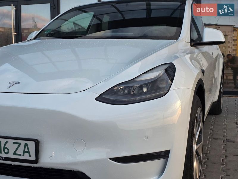 Позашляховик / Кросовер Tesla Model Y 2022 в Тернополі фото 12 Позашляховик / Кросовер Tesla Model Y 2022 в Тернополі