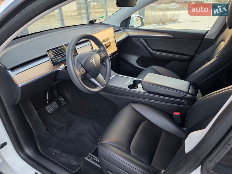 Позашляховик / Кросовер Tesla Model Y 2022 в Тернополі фото 25 Позашляховик / Кросовер Tesla Model Y 2022 в Тернополі