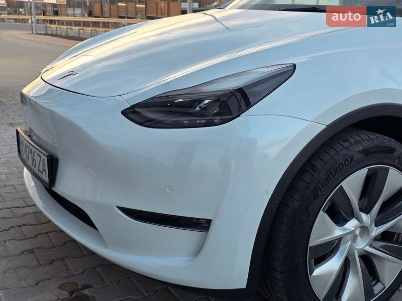 Позашляховик / Кросовер Tesla Model Y 2022 в Тернополі фото 38 Позашляховик / Кросовер Tesla Model Y 2022 в Тернополі