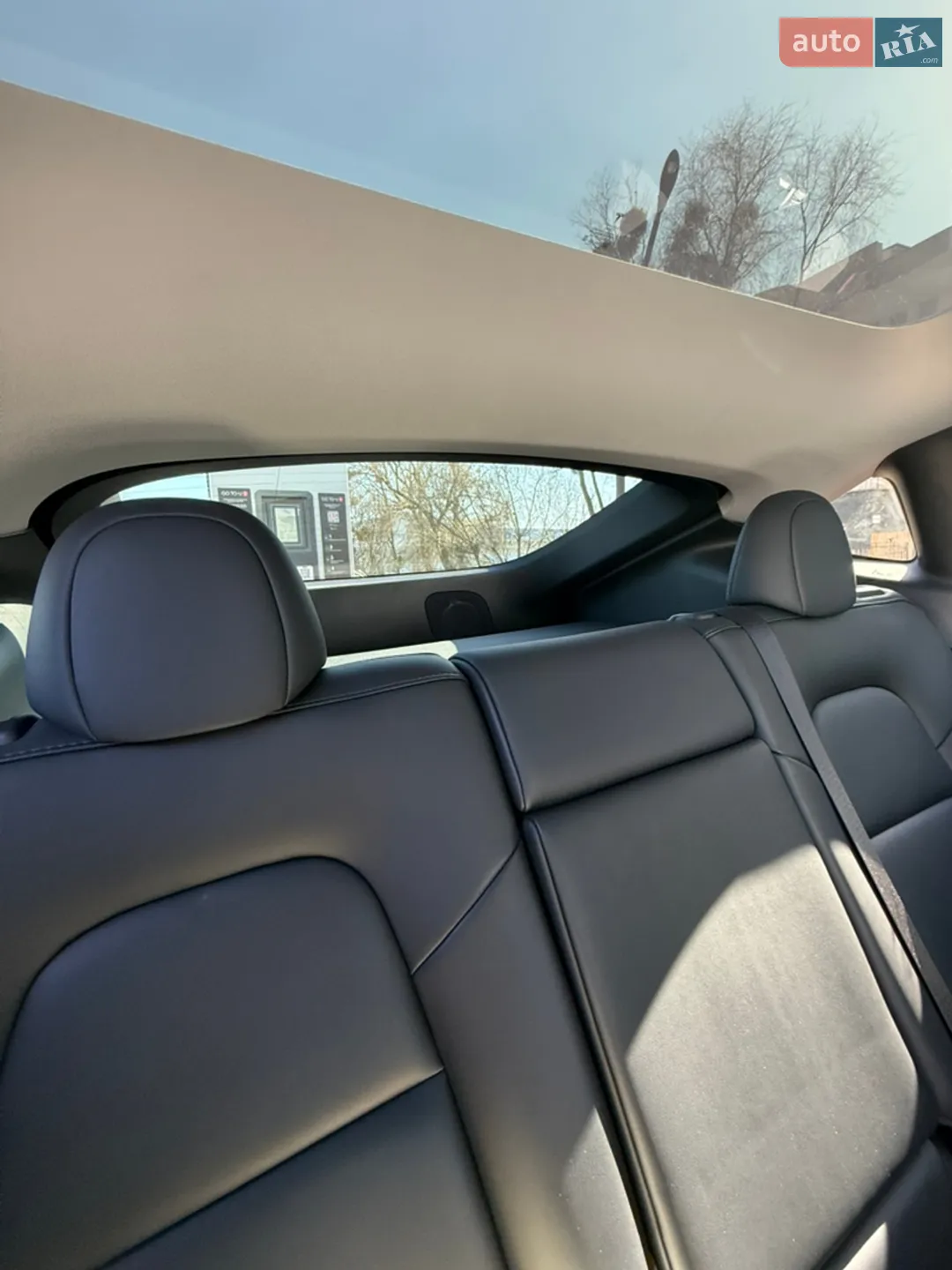 2023 Tesla Model Y - мініатюра 8