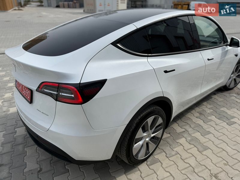 Позашляховик / Кросовер Tesla Model Y 2022 в Львові фото 5 Позашляховик / Кросовер Tesla Model Y 2022 в Львові