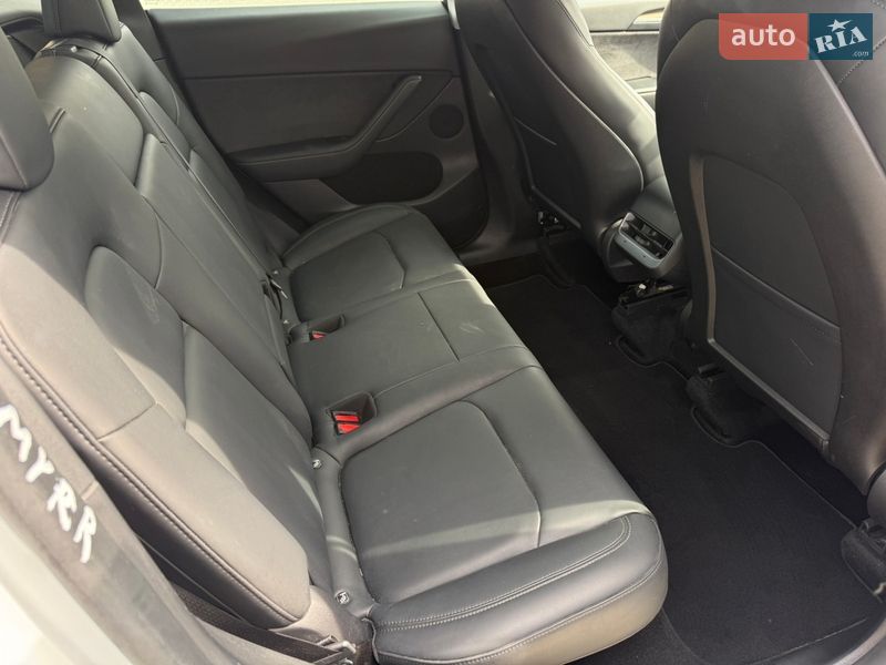 Позашляховик / Кросовер Tesla Model Y 2022 в Львові фото 13 Позашляховик / Кросовер Tesla Model Y 2022 в Львові