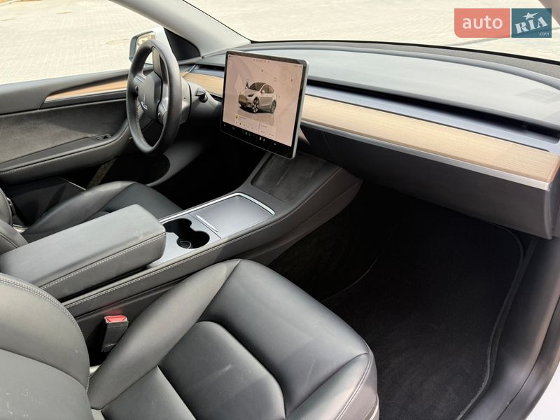 Позашляховик / Кросовер Tesla Model Y 2022 в Львові фото 16 Позашляховик / Кросовер Tesla Model Y 2022 в Львові