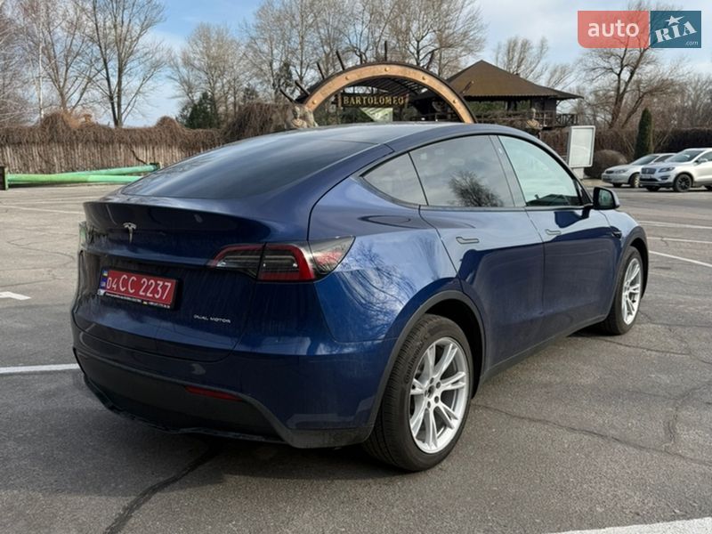 Позашляховик / Кросовер Tesla Model Y 2023 в Дніпрі фото 5 Позашляховик / Кросовер Tesla Model Y 2023 в Дніпрі