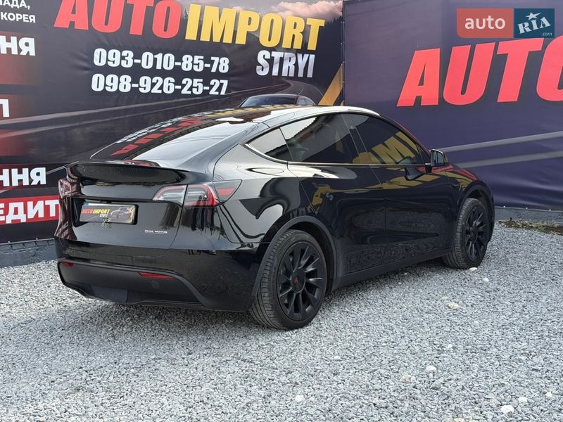 Позашляховик / Кросовер Tesla Model Y 2024 в Стрию