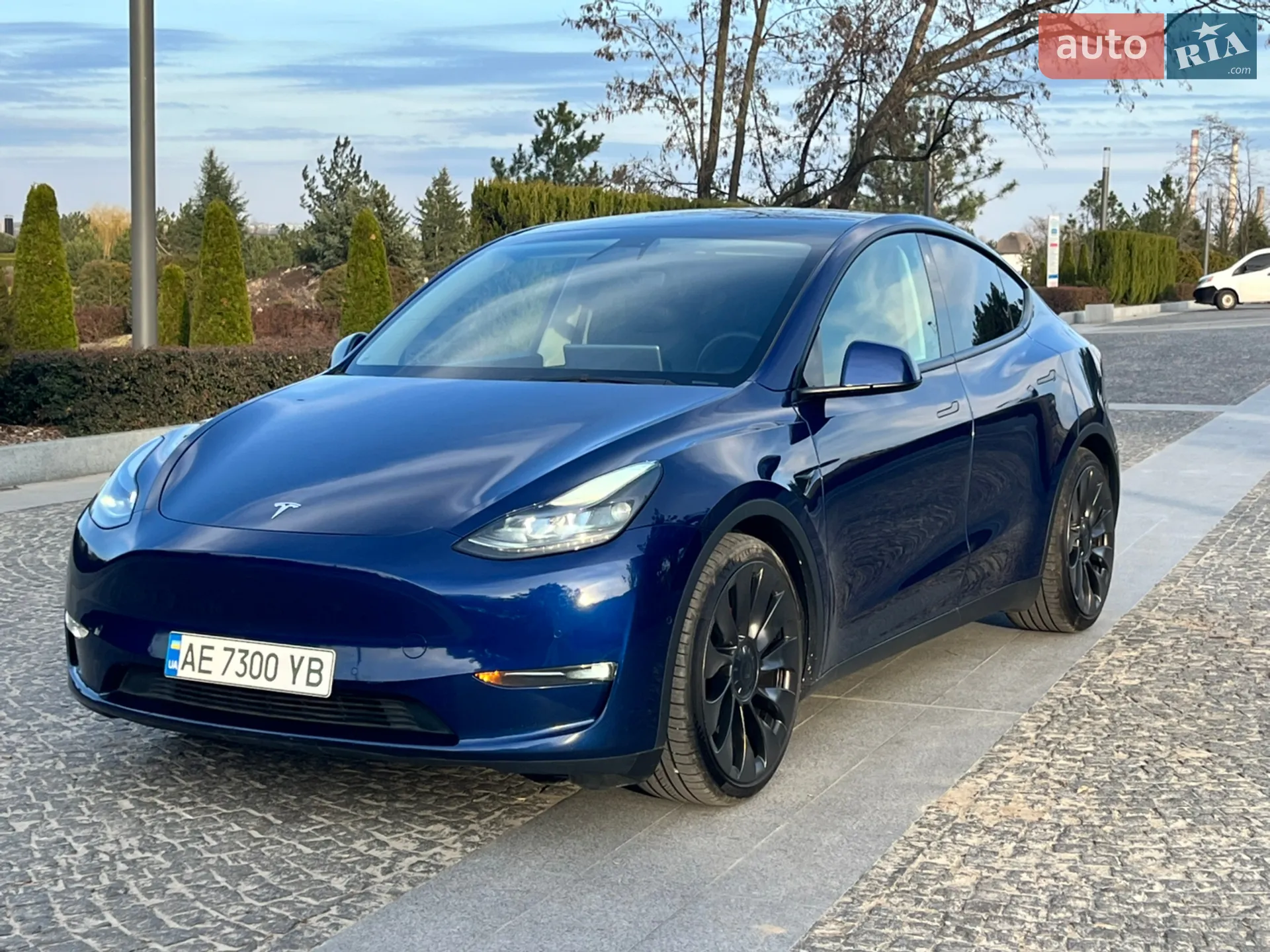 2022 Tesla Model Y - мініатюра 5