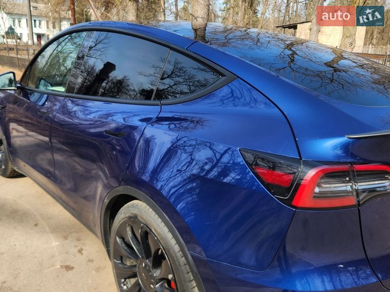 Внедорожник / Кроссовер Tesla Model Y 2022 в Киеве