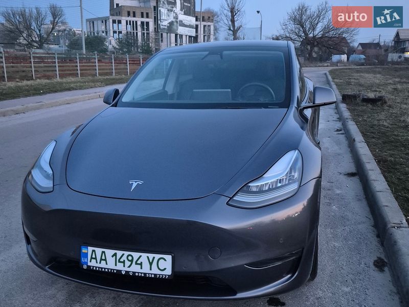 Внедорожник / Кроссовер Tesla Model Y 2022 в Киеве