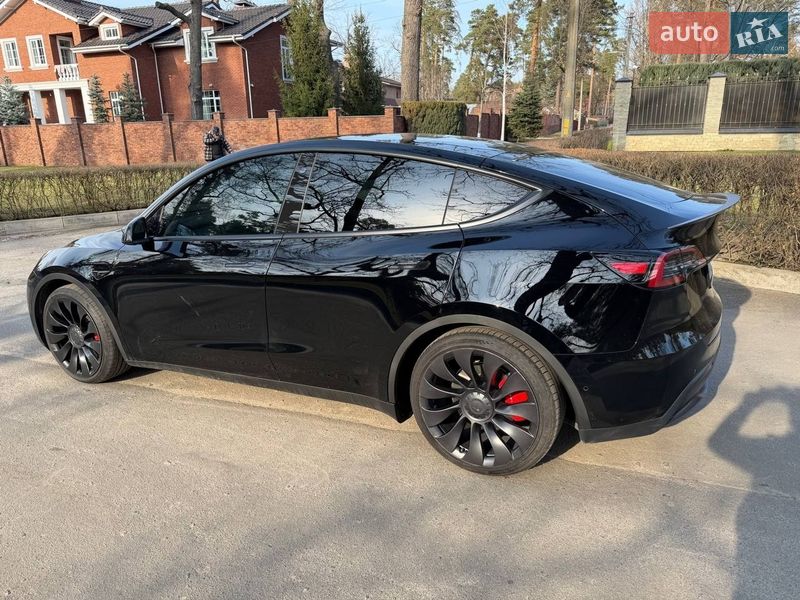 Внедорожник / Кроссовер Tesla Model Y 2022 в Киеве фото 17 Внедорожник / Кроссовер Tesla Model Y 2022 в Киеве