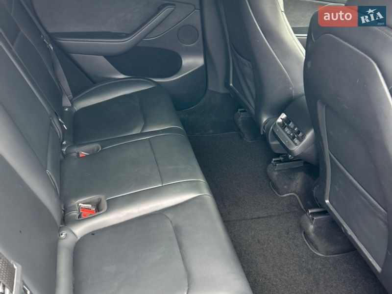 Внедорожник / Кроссовер Tesla Model Y 2023 в Днепре фото 34 Внедорожник / Кроссовер Tesla Model Y 2023 в Днепре