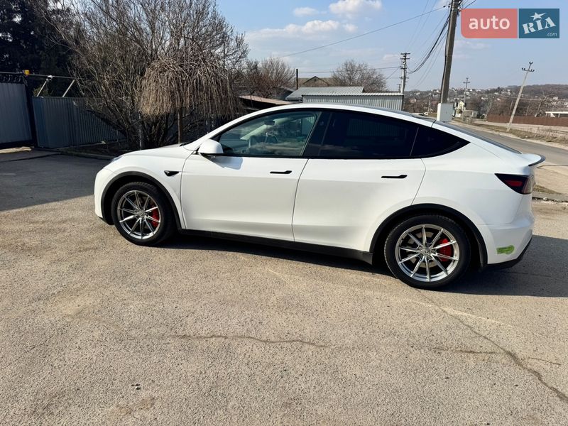 Внедорожник / Кроссовер Tesla Model Y 2023 в Киеве фото 15 Внедорожник / Кроссовер Tesla Model Y 2023 в Киеве