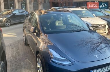 Внедорожник / Кроссовер Tesla Model Y 2022 в Киеве
