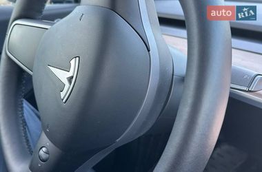 Позашляховик / Кросовер Tesla Model Y 2021 в Надвірній