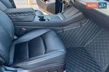 Позашляховик / Кросовер Tesla Model Y 2021 в Надвірній