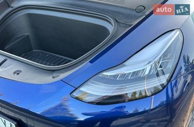 Позашляховик / Кросовер Tesla Model Y 2021 в Надвірній