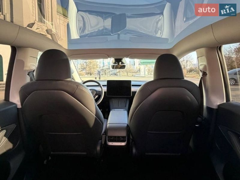 Внедорожник / Кроссовер Tesla Model Y 2025 в Киеве фото 15 Внедорожник / Кроссовер Tesla Model Y 2025 в Киеве