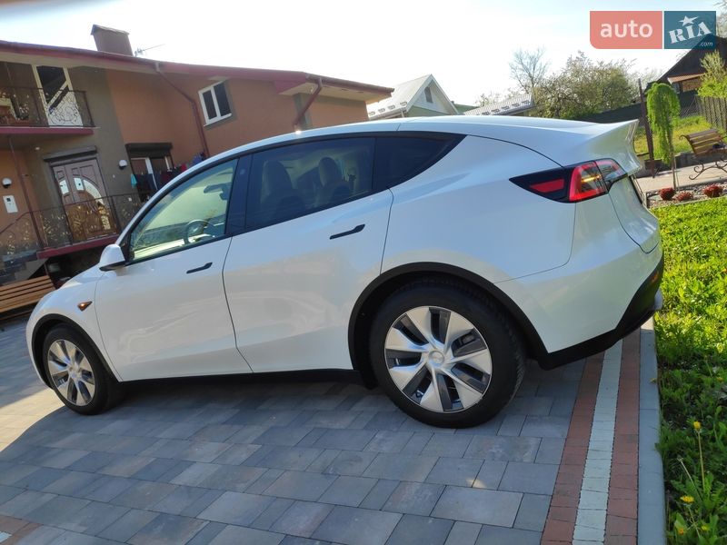 Внедорожник / Кроссовер Tesla Model Y 2020 в Долине