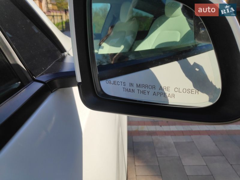 Внедорожник / Кроссовер Tesla Model Y 2020 в Долине