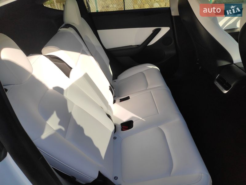 Внедорожник / Кроссовер Tesla Model Y 2020 в Долине