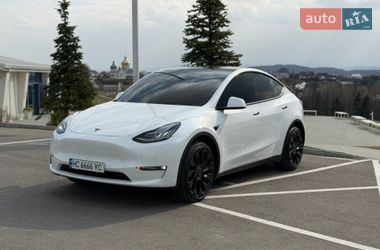 Позашляховик / Кросовер Tesla Model Y 2021 в Івано-Франківську