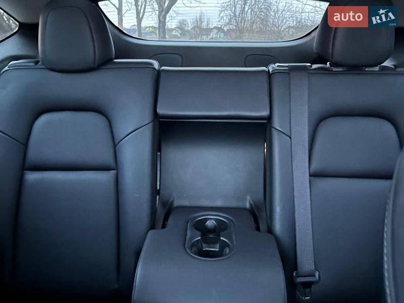 Внедорожник / Кроссовер Tesla Model Y 2020 в Самборе