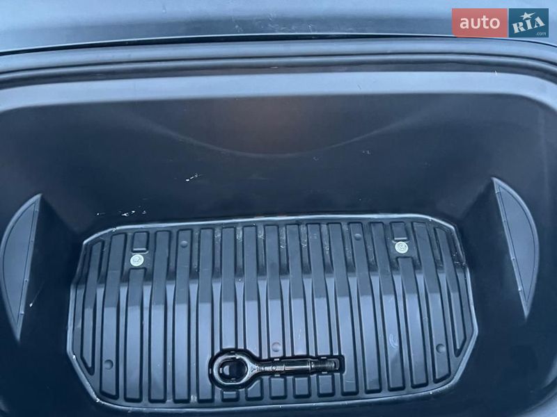 Внедорожник / Кроссовер Tesla Model Y 2020 в Самборе