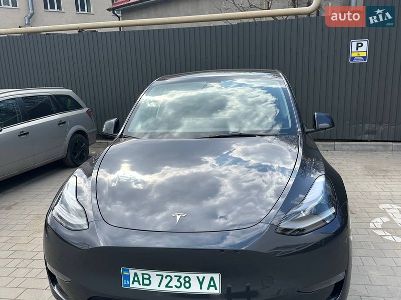 Внедорожник / Кроссовер Tesla Model Y 2024 в Виннице