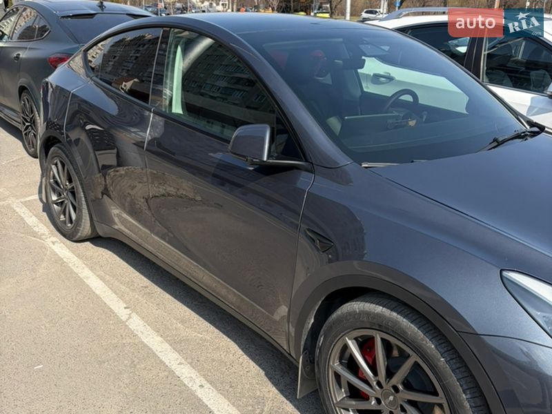 Внедорожник / Кроссовер Tesla Model Y 2022 в Львове