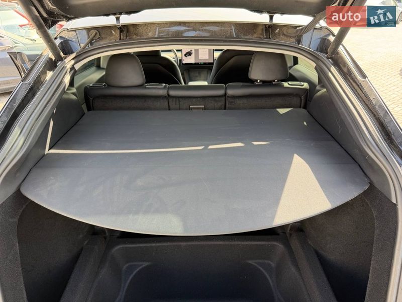 Позашляховик / Кросовер Tesla Model Y 2023 в Луцьку фото 16 Позашляховик / Кросовер Tesla Model Y 2023 в Луцьку