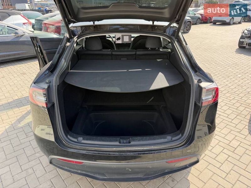 Позашляховик / Кросовер Tesla Model Y 2023 в Луцьку фото 17 Позашляховик / Кросовер Tesla Model Y 2023 в Луцьку