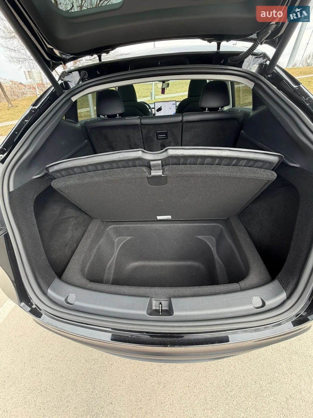2024 Tesla Model Y - мініатюра 23